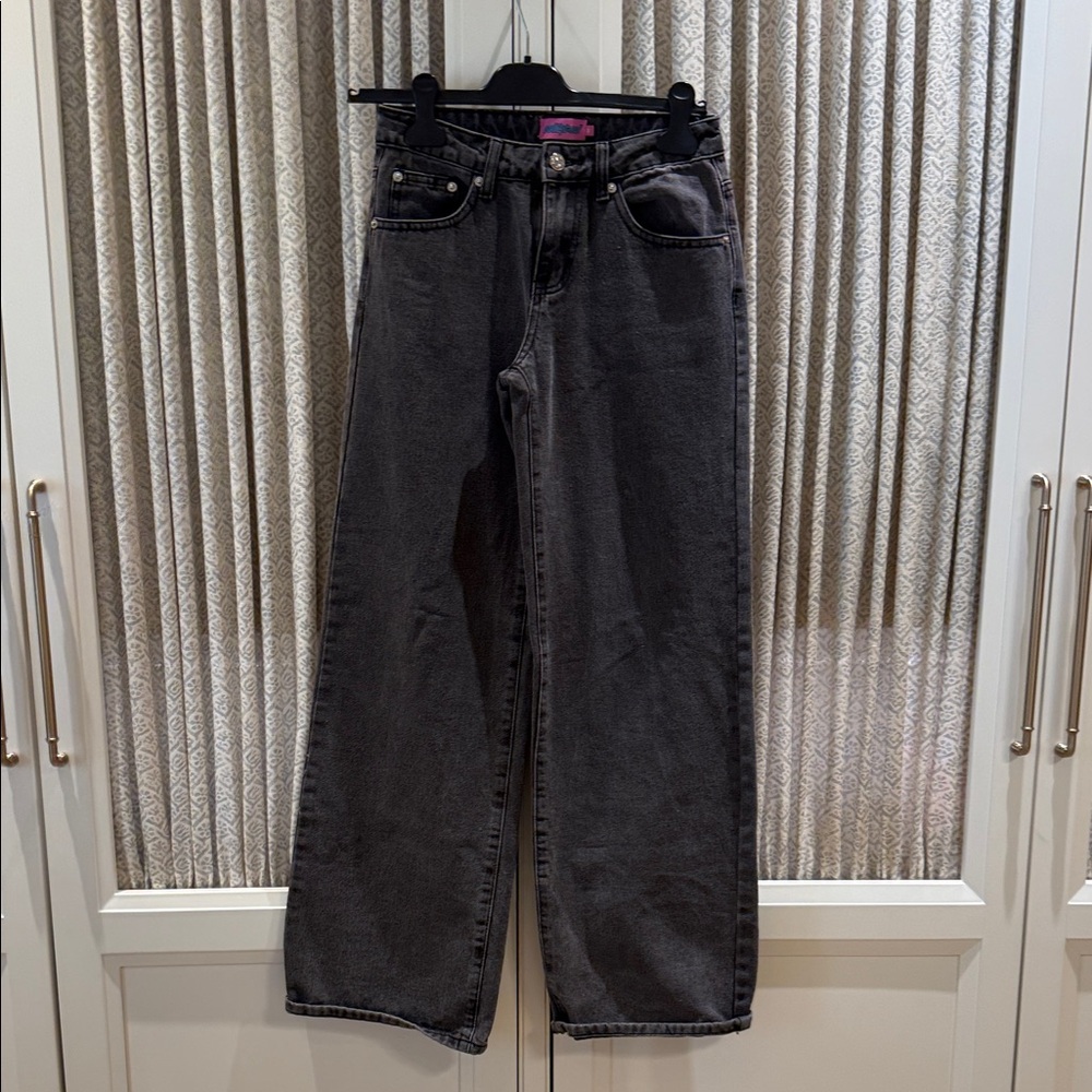EDIKTED Gray Wide-Leg Jeans